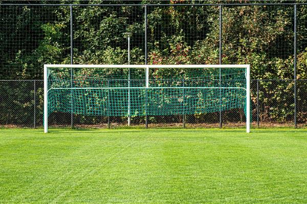 Aanleg natuurgras voetbalveld VV Rangers - Sportinfrabouw NV